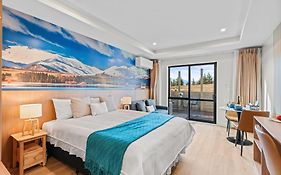Sunshine Suites