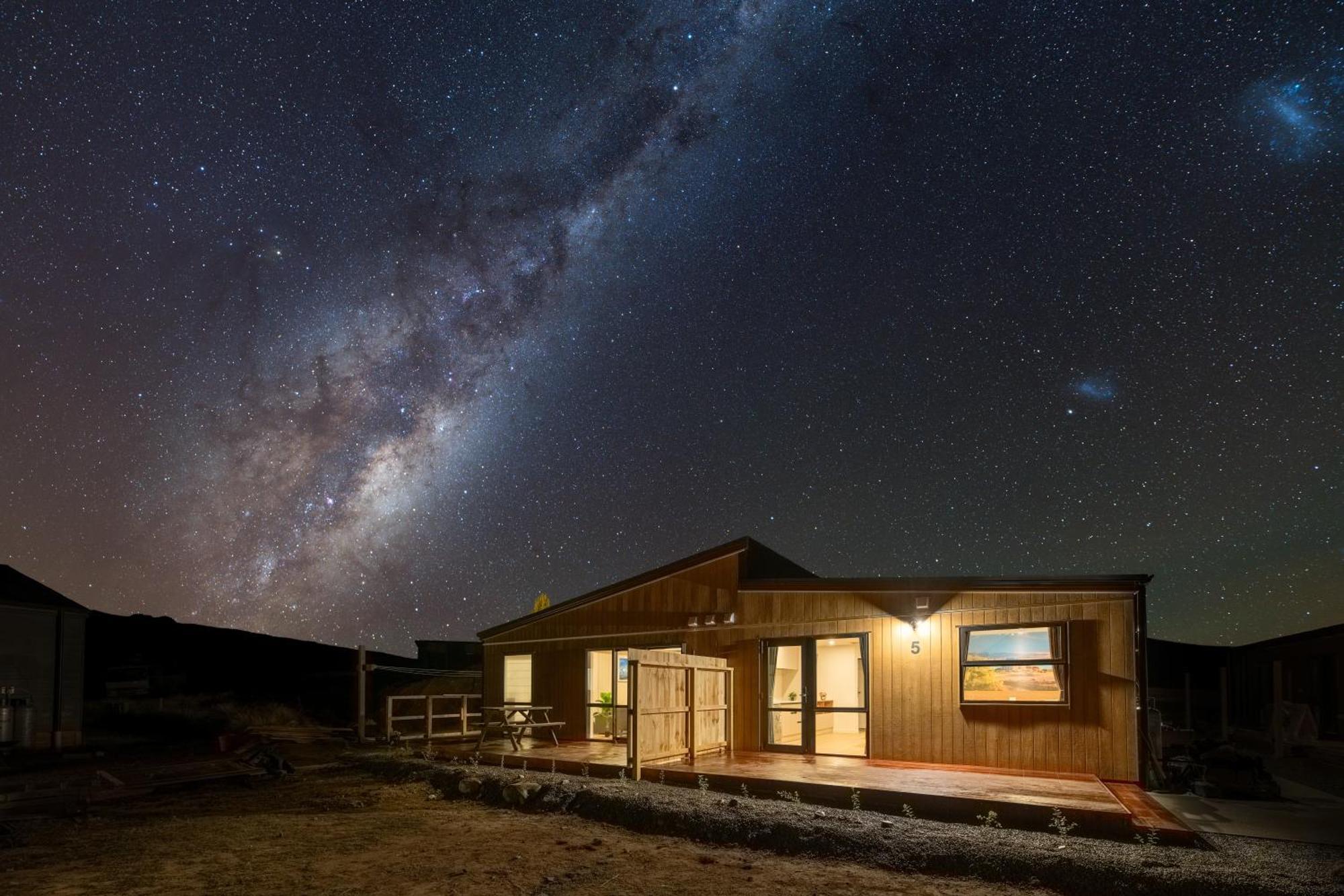 Sunshine Suites Lake Tekapo Exterior photo