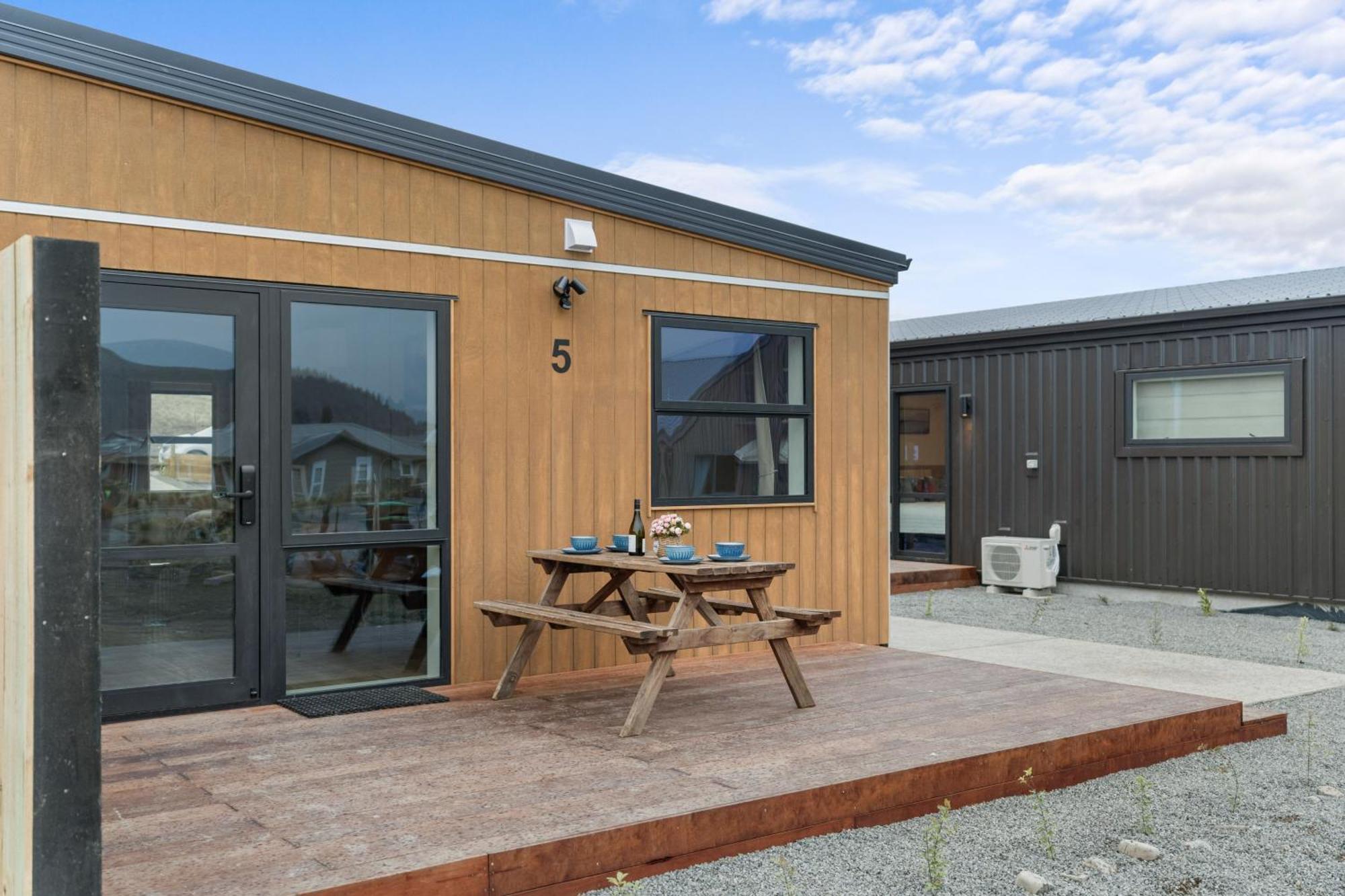 Sunshine Suites Lake Tekapo Exterior photo